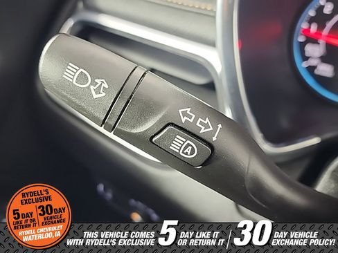 Used 2019 Chevrolet Equinox Premier image 27