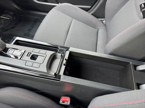 Used 2024 Toyota Prius Prime FWD image 28
