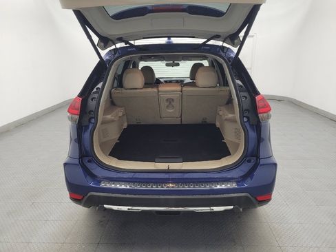Used 2018 Nissan Rogue SV w/ Premium Package FWD image 29