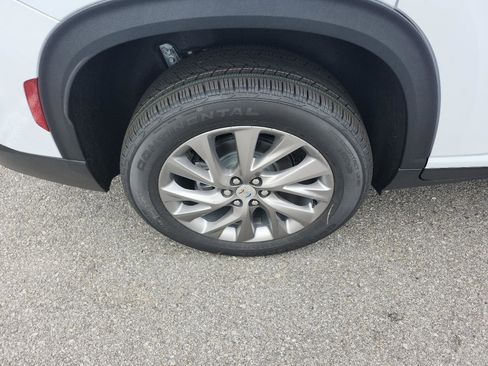 New 2026 Buick Enclave Preferred image 5