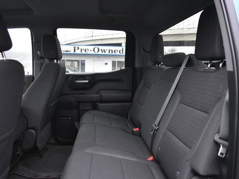 Used 2022 Chevrolet Silverado 1500 Custom image 16