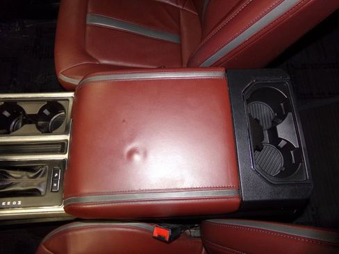 Used 2018 Ford F150 Platinum w/ Equipment Group 701A Luxury image 21