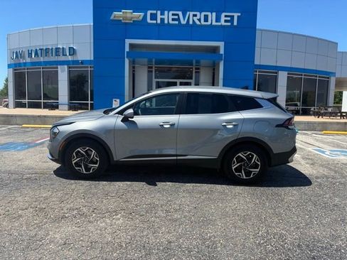 Used 2023 Kia Sportage LX FWD image 1