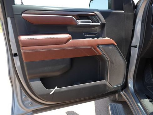 Used 2024 GMC Sierra 1500 Denali Ultimate AWD/4WD image 6