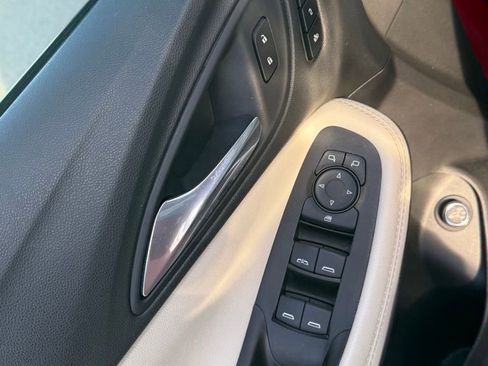 Used 2021 Buick Encore GX Essence w/ Advanced Technology Package image 10