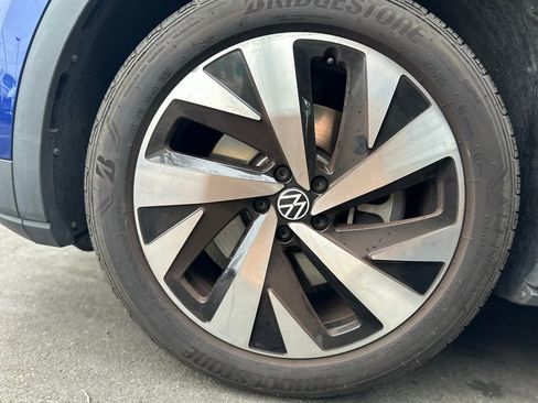 Used 2021 Volkswagen ID.4 Pro S w/ Gradient Package image 7