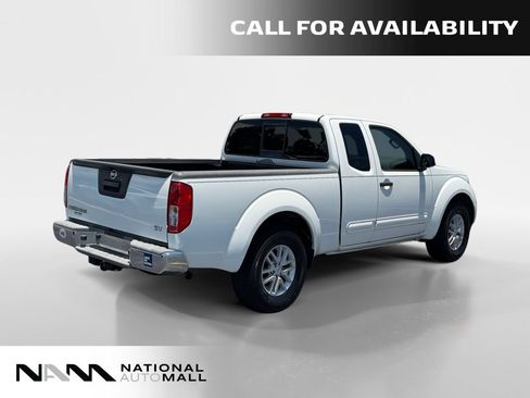 Used 2017 Nissan Frontier SV RWD image 5