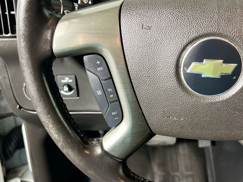 Used 2019 Chevrolet Express 2500 w/ Driver Convenience Package image 18