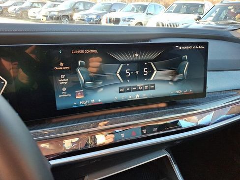 Certified 2024 BMW 740i xDrive image 19