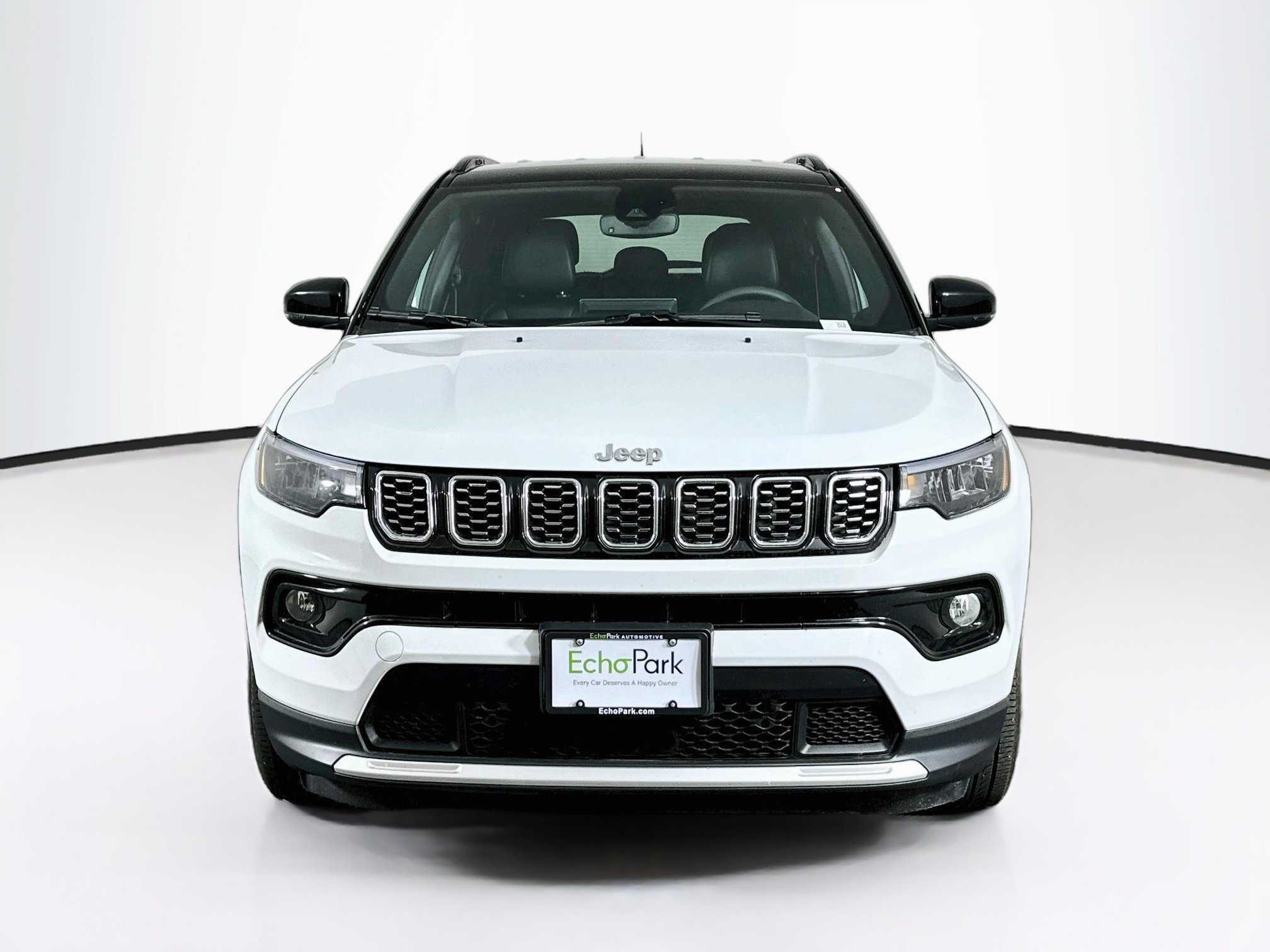 Used 2025 Jeep Compass Limited AWD/4WD image 2