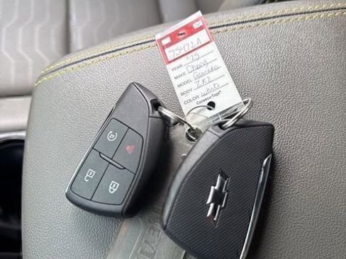 Used 2025 Chevrolet Colorado ZR2 w/ Midnight Edition image 25