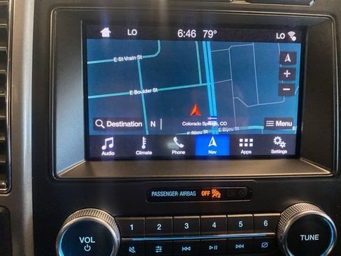 Used 2019 Ford Expedition XLT w/ Equipment Group 202A AWD/4WD image 23