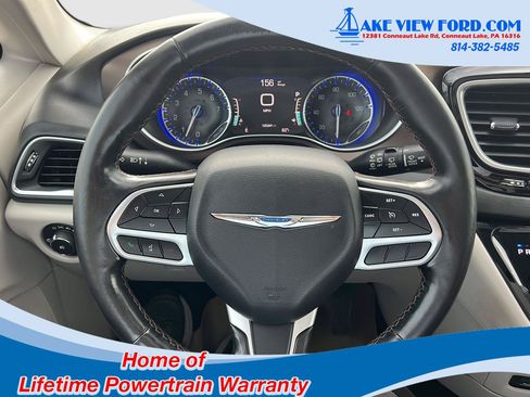 Used 2019 Chrysler Pacifica Touring-L Plus w/ Tire & Wheel Group FWD image 27