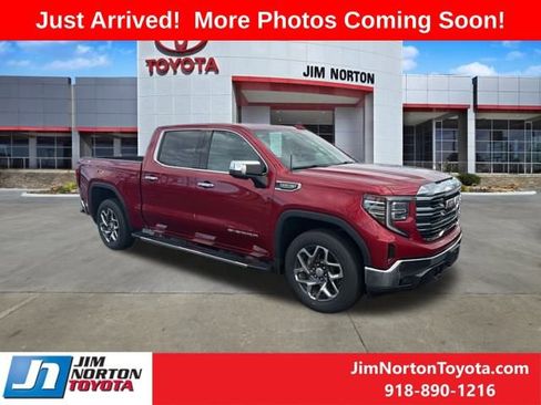 Used 2023 GMC Sierra 1500 SLT w/ SLT Premium Package image 1