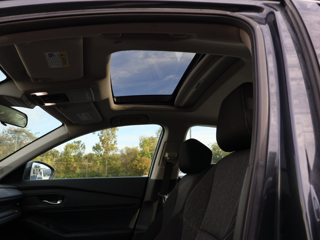 Used 2023 Honda Accord EX image 10