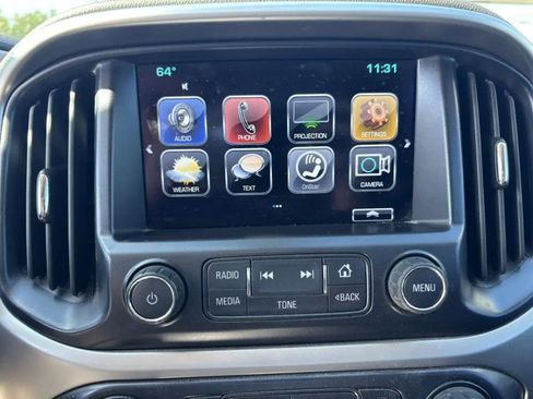 Used 2018 Chevrolet Colorado LT AWD/4WD image 16