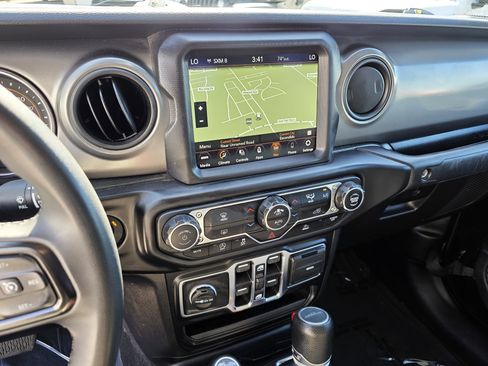 Certified 2023 Jeep Gladiator Sport image 13