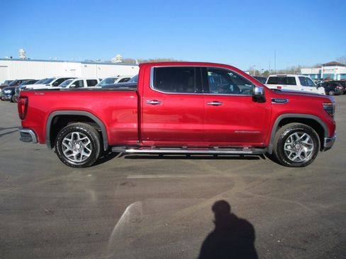 Used 2024 GMC Sierra 1500 SLT w/ SLT Premium Plus Package image 4