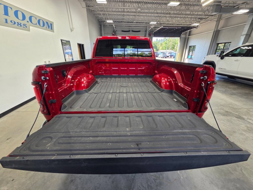 Used 2026 RAM 2500 Tradesman w/ Chrome Appearance Group AWD/4WD image 9