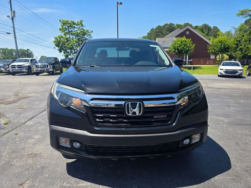 Used 2018 Honda Ridgeline Sport image 2