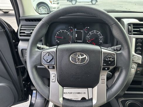 Used 2022 Toyota 4Runner SR5 Premium w/ Moonroof Package image 16