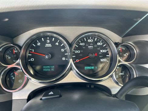 Used 2014 Chevrolet Silverado 3500 W/T w/ Snow Plow Prep Package image 62