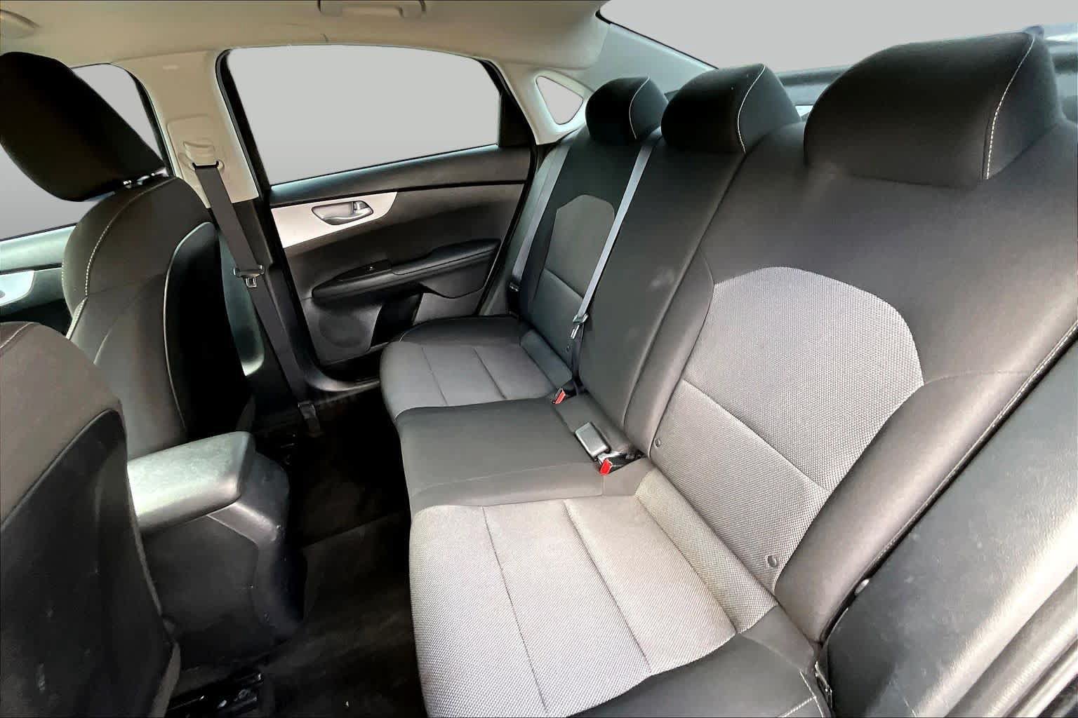 Certified 2024 Kia Forte LXS w/ LXS Technology Package FWD image 18