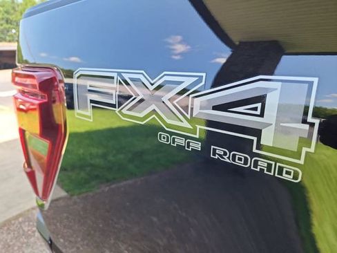 New 2025 Ford F150 Lariat w/ Equipment Group 502A High image 47