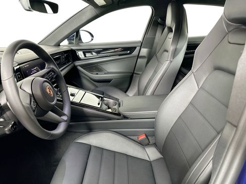 Certified 2026 Porsche Panamera 4 image 5