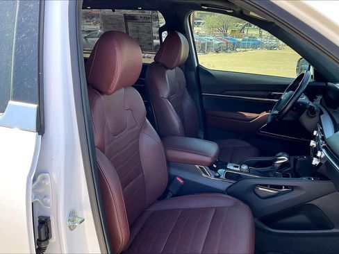 Used 2024 Kia Telluride SX Prestige image 13