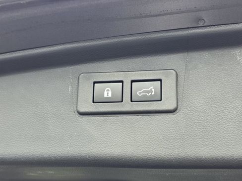 Used 2023 Subaru Outback Limited AWD/4WD image 32