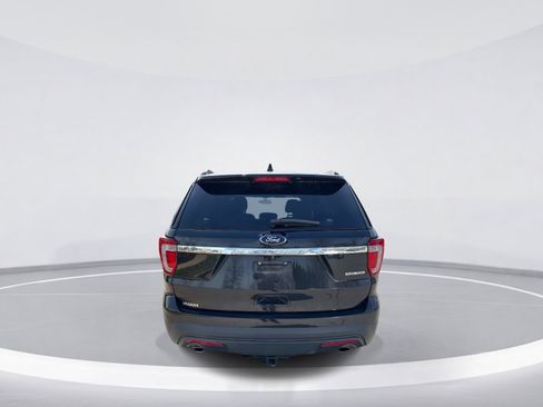 Used 2016 Ford Explorer FWD image 7