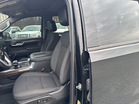 Used 2022 GMC Sierra 1500 Elevation w/ Preferred Package image 14