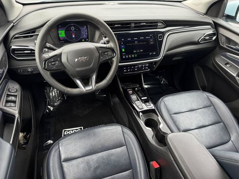 Used 2023 Chevrolet Bolt EUV LT w/ Convenience Package image 15