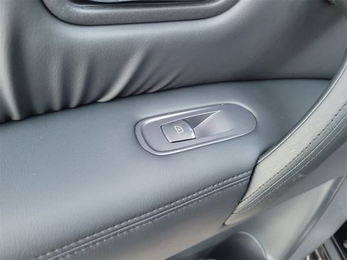 Certified 2024 Nissan Armada SL w/ Captain's Chairs Package image 13