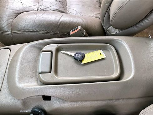 Used 1999 Chevrolet Tahoe Z71 w/ Comfort & Security Pkg AWD/4WD image 10