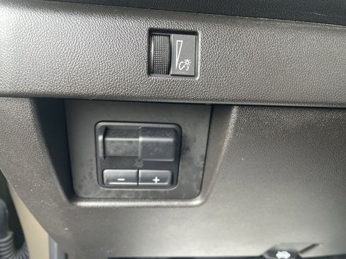 Used 2024 Chevrolet Colorado W/T w/ Advanced Trailering Package image 14