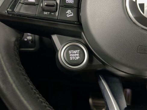 Used 2024 Alfa Romeo Stelvio Ti image 26