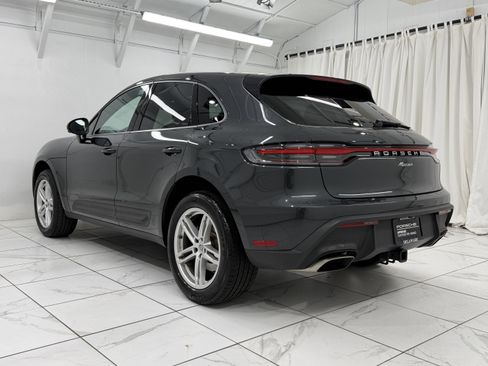 Certified 2025 Porsche Macan image 14