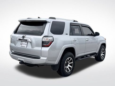 Used 2021 Toyota 4Runner SR5 AWD/4WD image 6