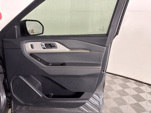 Used 2026 Ford Explorer Active RWD image 37