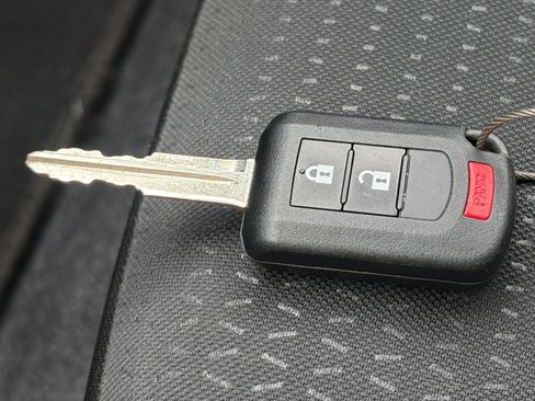 Used 2025 Kia Soul LX w/ LX Technology Package FWD image 20