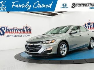 Used 2024 Chevrolet Malibu LS video 1