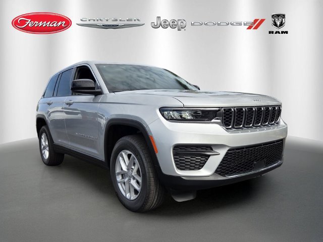 New 2026 Jeep Grand Cherokee Laredo X RWD image 1