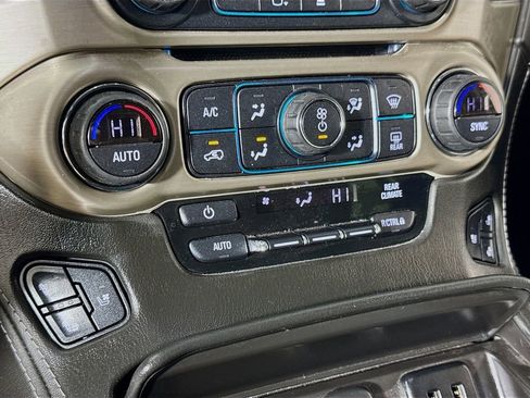 Used 2017 GMC Yukon Denali w/ Open Road Package image 14