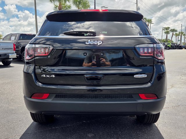 Certified 2023 Jeep Compass Latitude AWD/4WD image 6