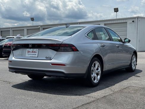 Used 2025 Honda Accord LX image 11