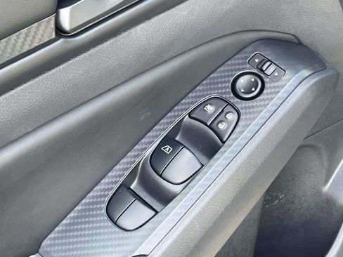 Used 2025 Nissan Altima 2.5 S image 13