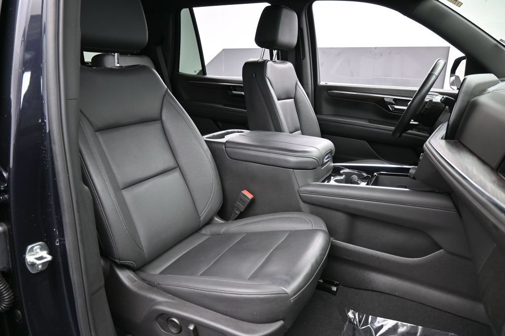 Used 2025 Chevrolet Tahoe LT w/ Comfort Package RWD image 53