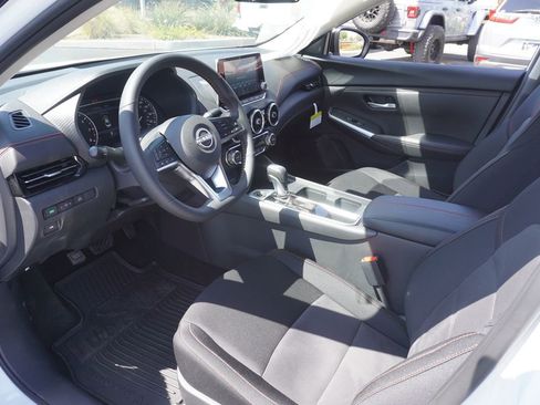 Used 2025 Nissan Sentra SR w/ Trunk Package image 16